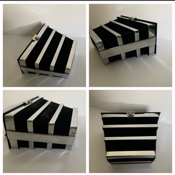 Vintage 1950s chrome, black lucite & velvet Dorset Rex of Fifth Avenue purse - Picture 10 of 16